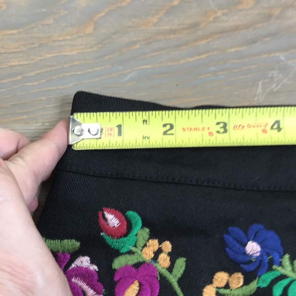 ♥️Her Entire Name Says Grace♥️…Women’s S…Bright Embroidered Mini Skirt - Picture 7 of 10